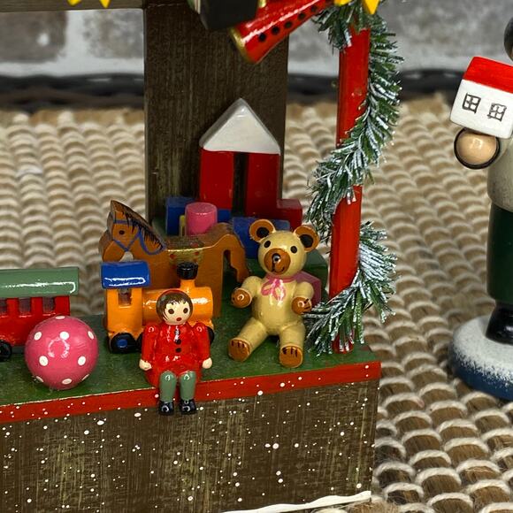 Kathe Wohlfahrt Winter Wonderland Toy Booth Hand Crafted Wooden Christmas Decor - Picture 11 of 16